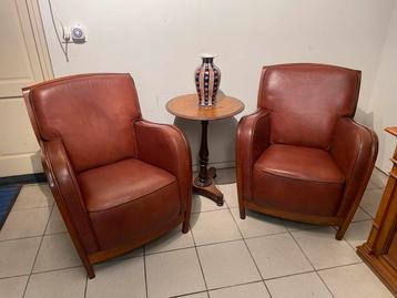 2 leren model Art-Deco stoelenbruin leer beschikbaar voor biedingen