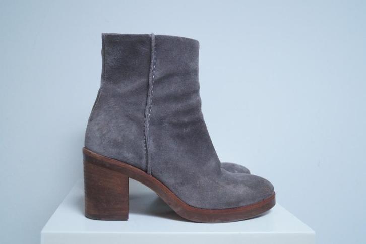 VIAVAI Laarsjes Maat 38, Kleding | Dames, Schoenen, Zo goed als nieuw, Lage of Enkellaarzen, Grijs, Verzenden