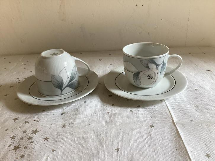 Twee vintage kop en schotels Scherzer Bavaria Versailles, Antiek en Kunst, Antiek | Servies los, Ophalen of Verzenden