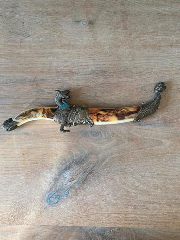 Decoratief Japans mes / briefopener met draken beschikbaar voor biedingen