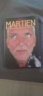 Boek MARTIEN, Ophalen of Verzenden, Zo goed als nieuw