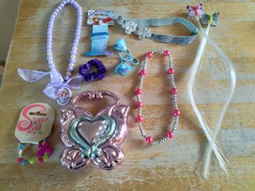 Prinsessen sieraden  beschikbaar voor biedingen