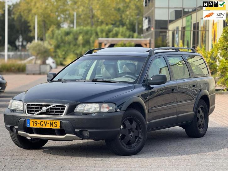 Volvo V70 Cross Country 2.4 T Comfort Line | Schuifdak | led, Auto's, Volvo, Bedrijf, Te koop, V70, 4x4, ABS, Airbags, Airconditioning