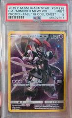 Pokemon - Armored Mewtwo Black Star #SM228 PSA 9, Hobby en Vrije tijd, Ophalen of Verzenden, Zo goed als nieuw