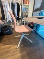 Roze IKEA LÅNGFJÄLL bureaustoel met onderstel, Huis en Inrichting, Bureaus, Ophalen, Met wielen, Zo goed als nieuw, Bureau
