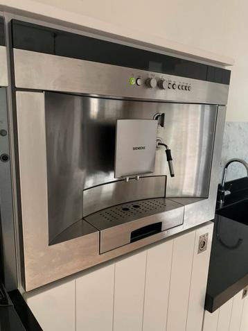 Siemens inbouw koffiemachine TK68E571/04  beschikbaar voor biedingen