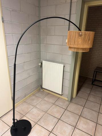 Vloerlamp ( staand ) beschikbaar voor biedingen