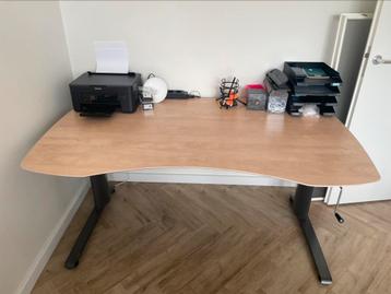 Verstelbaar bureau