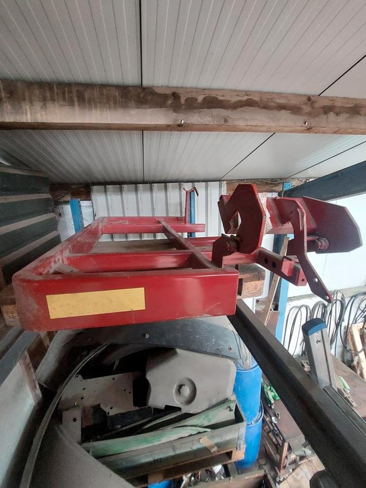 Bovenframe strautmann kuilsnijder. Pateer trekhaak frame, Zakelijke goederen, Agrarisch | Onderdelen | Banden, Velgen en Assen