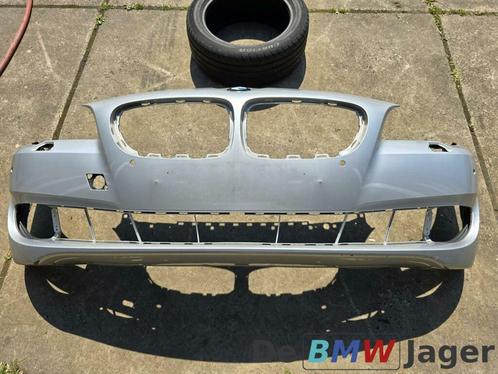 Voorbumper zilver BMW 5-serie F10 F11 51117285961, Auto-onderdelen, Carrosserie en Plaatwerk, Bumper, BMW, Voor, Gebruikt, Ophalen of Verzenden