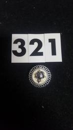 s 321 , dasclip, zilver rood, Ophalen of Verzenden, 'T Olde Gre-j, Info@toldegrej.nl, Endepoelstraat 20f Didam