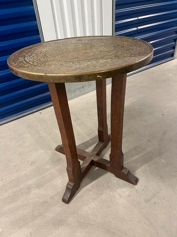 Houten tafeltje met koperen blad (60x50), Antiek en Kunst, Antiek | Meubels | Tafels, Ophalen