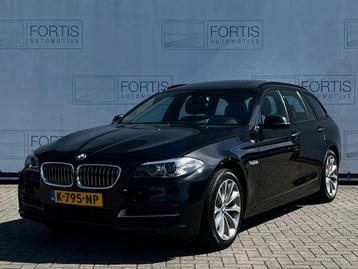 BMW 5 Serie Touring 520i Executive LEDER | PANO | PDC VOOR & beschikbaar voor biedingen