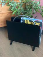 Gispen krantenbak, Huis en Inrichting, Ophalen, Zo goed als nieuw