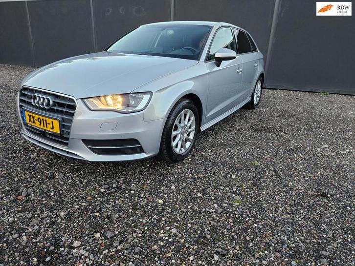 Audi A3 Sportback 1.6 TDI ultra Attraction Pro Line plus *LE, Auto's, Audi, Bedrijf, Te koop, A3, ABS, Adaptive Cruise Control