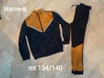 NAME-IT trainingspak mt 134/140, Kinderen en Baby's, Kinderkleding | Maat 134, Ophalen of Verzenden, Zo goed als nieuw, Setje