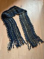 Warme donkerblauwe sjaal, Kleding | Dames, Mutsen, Sjaals en Handschoenen, Ophalen of Verzenden, Zo goed als nieuw