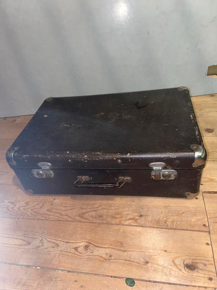 Antieke leren reiskoffer met houten binnenkant, Antiek en Kunst, Curiosa en Brocante, Ophalen