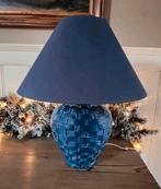 Lamp met rotan motief, Huis en Inrichting, Lampen | Tafellampen, Ophalen, Zo goed als nieuw, Glas, Minder dan 50 cm