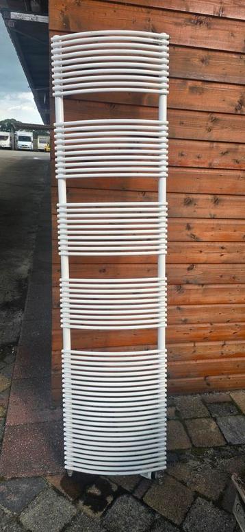 Design Radiator Badkamer - Handdoekdroger beschikbaar voor biedingen