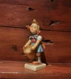 Hummel beeldje Little helper Hum 73., Ophalen of Verzenden, Gebruikt, Hummel