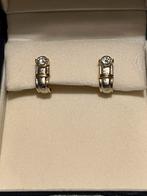 Wit gouden oorbellen briljant 2x0.25 crt met gele accenten, Ophalen of Verzenden, Zo goed als nieuw, Wit, Goud
