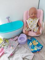 Baby born set met bad en draagzak en extra's, Kinderen en Baby's, Speelgoed | Poppen, Ophalen of Verzenden, Zo goed als nieuw