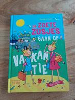 De Zoete Zusjes Gaan Op Vakantie - Hanneke de Zoete, Ophalen of Verzenden, Zo goed als nieuw, Hanneke de Zoete, Sprookjes