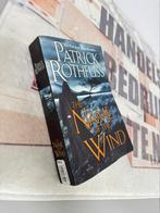 The Name of the Wind Auteur Patrick Rothfuss Dik boek, Boeken, Ophalen of Verzenden, Zo goed als nieuw