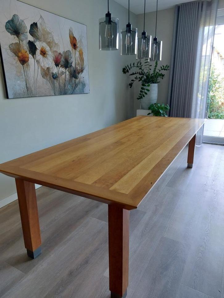 Massief houten eettafel 270x105, Huis en Inrichting, Tafels | Eettafels, Gebruikt, 100 tot 150 cm, 200 cm of meer, Vijf personen of meer