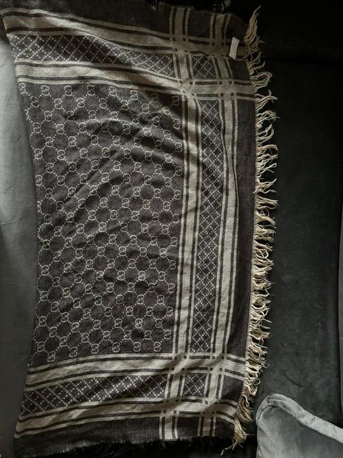 Gucci reversible kinder sjaal crème/bruin maat 85cm, Kinderen en Baby's, Kinderkleding | Mutsen, Sjaals en Handschoenen, Gebruikt