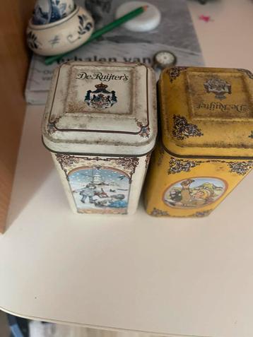 Twee vintage De Ruijter blikken beschikbaar voor biedingen