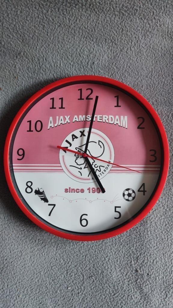 AJAX klok, wandklok - quartz uurwerk -  25 cm, Huis en Inrichting, Woonaccessoires | Klokken, Zo goed als nieuw, Ophalen of Verzenden