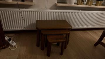 Vintage Nesttafels - Set van 3 beschikbaar voor biedingen