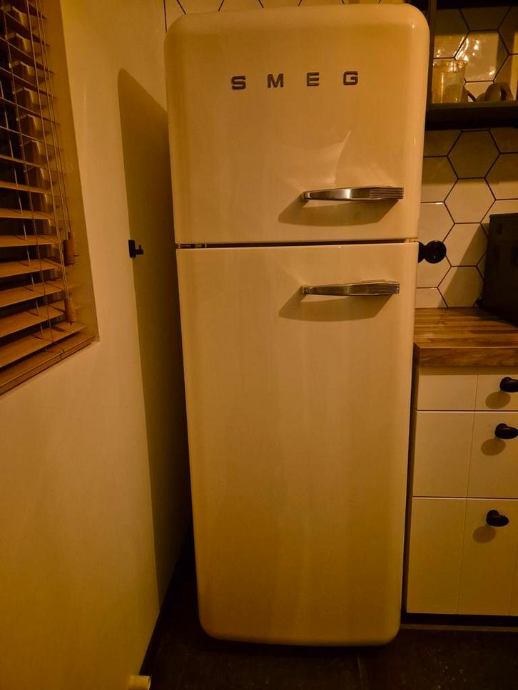 Smeg FAB30LP1 Crème Koelkast, Witgoed en Apparatuur, Koelkasten en IJskasten, Gebruikt, Met vriesvak, 200 liter of meer, 140 tot 160 cm