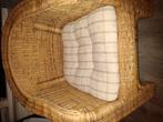 Rotan stoel, licht bruin, inclusief kussen, Huis en Inrichting, Stoelen, Gebruikt, Bruin, Riet of Rotan, Ophalen of Verzenden
