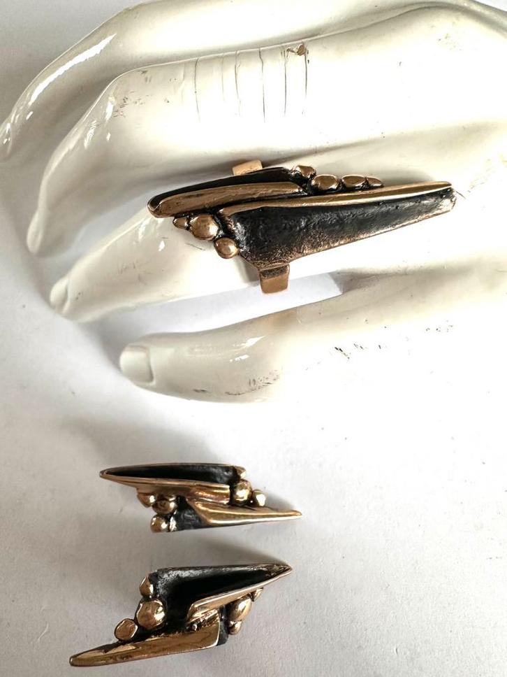 Harrie Lenferink vintage oorbellen en ring set, Sieraden, Tassen en Uiterlijk, Antieke sieraden, Overige typen, Brons, Ophalen of Verzenden