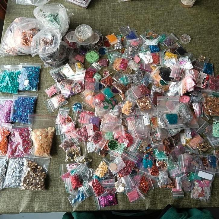 Grote Partij Pailletten - Diverse Kleuren en Vormen, Hobby en Vrije tijd, Naaien en Fournituren, Gebruikt, Overige typen, Ophalen of Verzenden