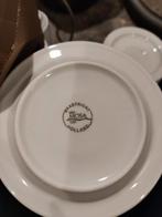 Mosa bordjes 120 en mosa kopjes 122, Huis en Inrichting, Keuken | Servies, Ophalen of Verzenden, Aardewerk, Overige stijlen