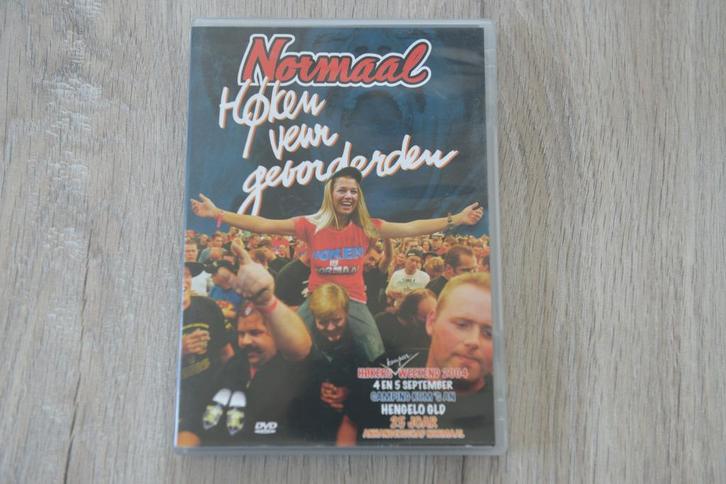 NORMAAL -- HOKEN VEUR GEVORDERDEN 23 geweldige nummers, Cd's en Dvd's, Dvd's | Muziek en Concerten, Alle leeftijden, Verzenden