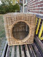 Rotan katten / honden huisje, Ophalen of Verzenden, Gebruikt