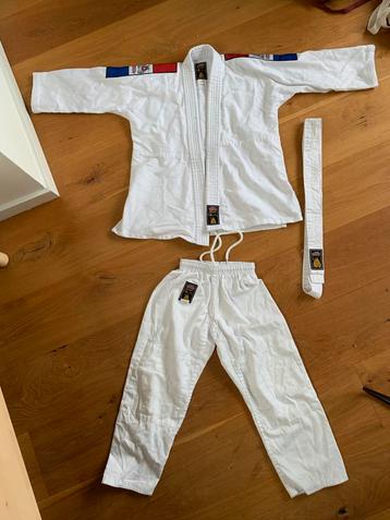 Judo pak maat 120 - Zo goed als nieuw! beschikbaar voor biedingen