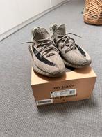 Adidas Yeezy Boost 350 granit - Maat 43 1/3, Ophalen of Verzenden, Gedragen, Overige kleuren, Sneakers of Gympen