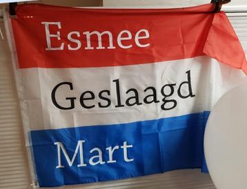 Geslaagd decoratie gepersonaliseerde Vlag beschikbaar voor biedingen