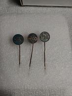 3 metalen speldjes van " JLO"., Ophalen of Verzenden, Gebruikt