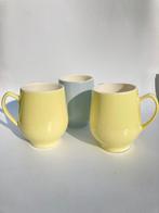 Vintage pastel servies bolle buik bekers Petrus Regout, N, Ophalen of Verzenden, N, Bord(en)