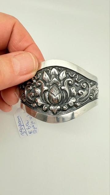 Gave oude Djokja zilveren klem-armband uit Indonesië. beschikbaar voor biedingen