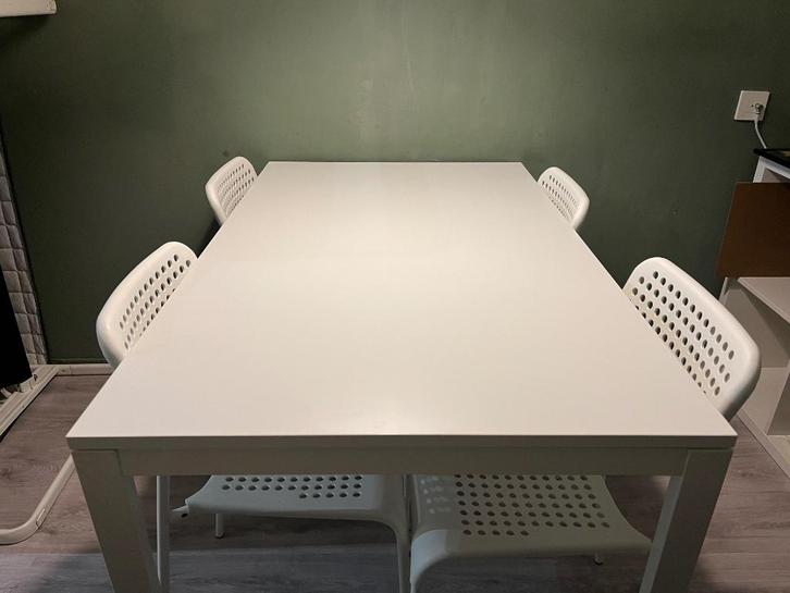 IKEA Eettafel Wit + 4 Eetkamerstoelen, Huis en Inrichting, Tafels | Eettafels, Gebruikt, 50 tot 100 cm, 100 tot 150 cm, Vier personen