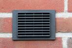 kruipruimte ventilatie specialist ventileert de kruipruimte.