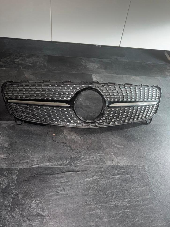 Mercedes A-klasse W-176 diamond grille A176 888 17 60, Auto-onderdelen, Carrosserie en Plaatwerk, Motorkap, Mercedes-Benz, Voor